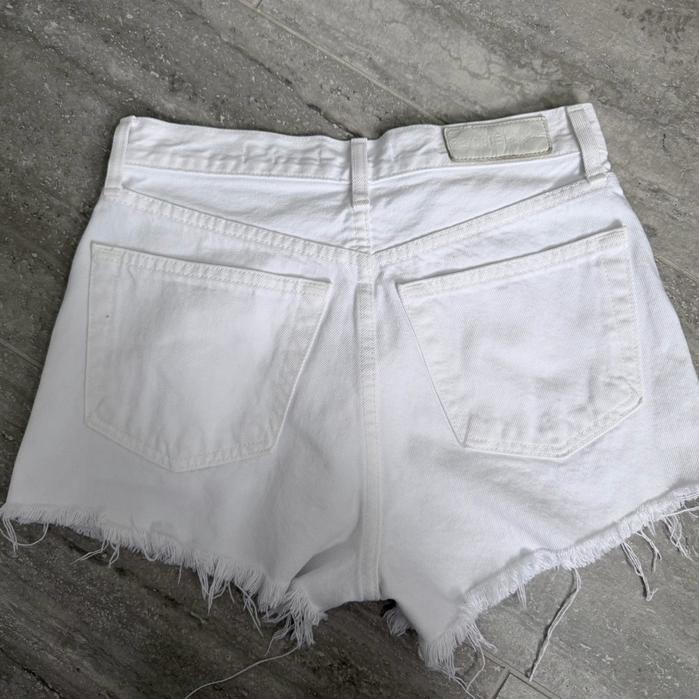 RE/DONE Originals White Frayed Denim Cutoff Shorts Size 25 High Rise Raw Hem - Picture 3 of 13